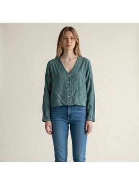 Rabbit Shirt Women 14 Green Button Up V-Neck Long Sleeve Rayon Casual Solid